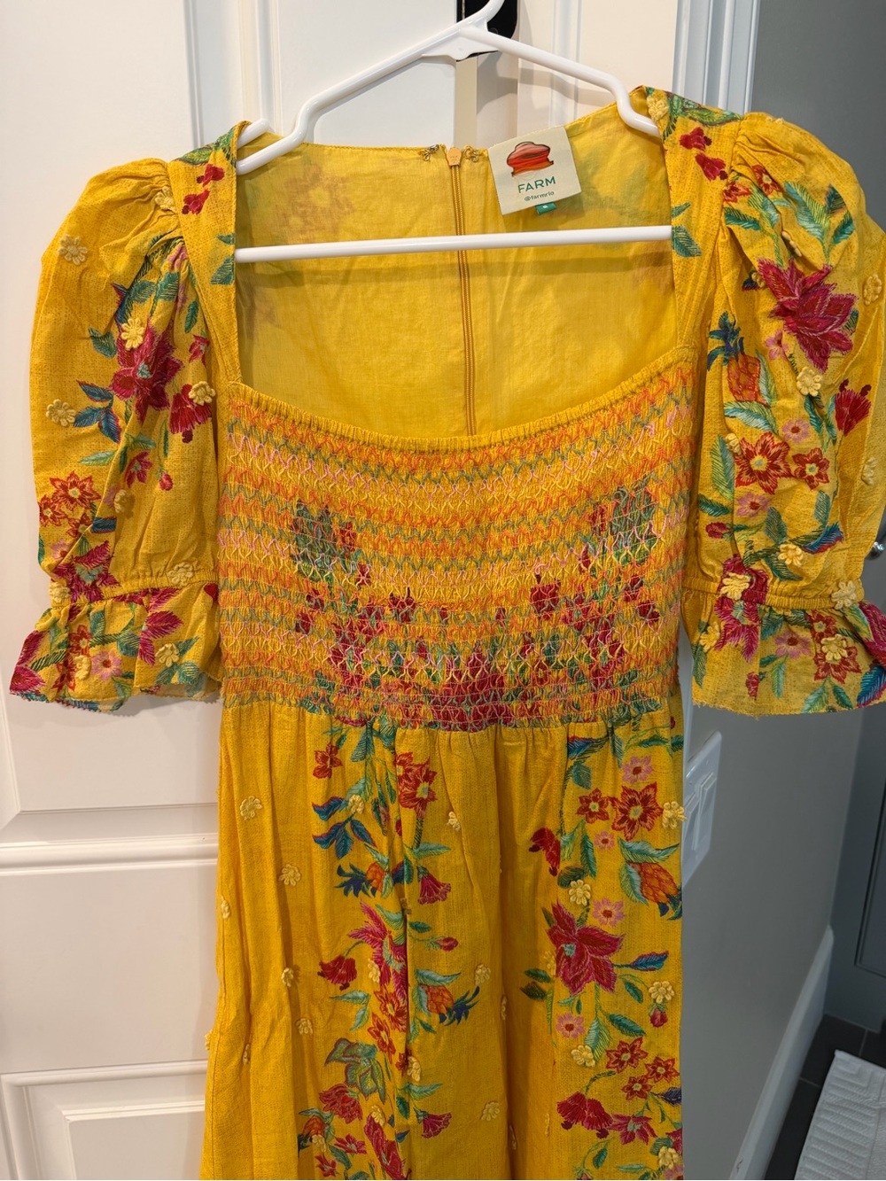 FARM Rio Yellow Floral Smocked Midi Dress with Puff Sleeves - Picture 2 of 3